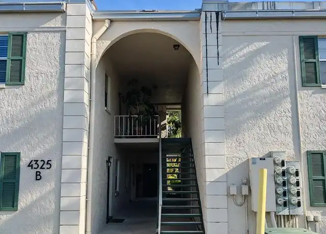 Property at 4325 Aegean Dr Unit 220B, Tampa, FL, 33611, 2 beds, 1 bath, [object Object]