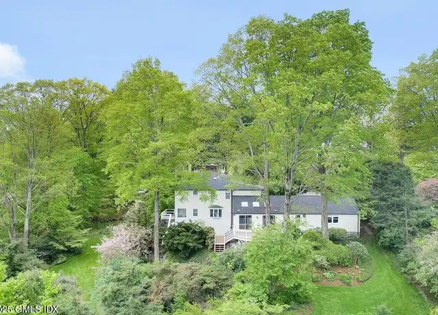 Property at 20 Martin Dl, Greenwich, CT, 06830, 5 beds, 5.5 baths, [object Object]