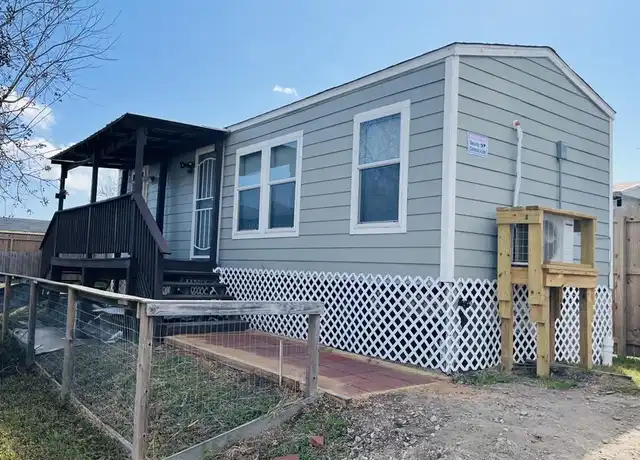 Property at 421 14th St, Dickinson, TX, 77539, 1 bed, 1 bath, [object Object]