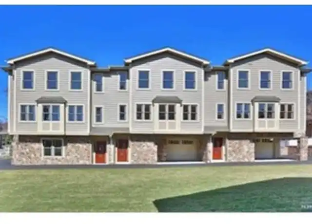 Property at 452 Grand Ave Unit B, Palisades Park, NJ, 07650, 3 beds, 3.5 baths, [object Object]