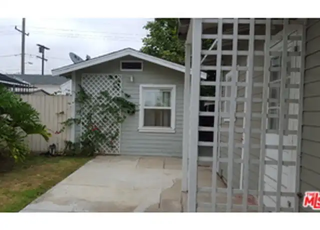 Property at 1923 19th St Unit A, Santa Monica, CA, 90404, 1 bed, 1 bath, [object Object]