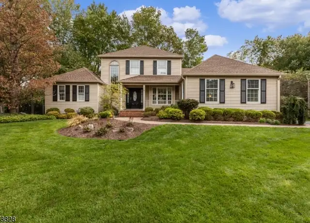 Property at 9 Strawberry Ln, Morristown, NJ, 07960, 4 beds, 2.5 baths, [object Object]