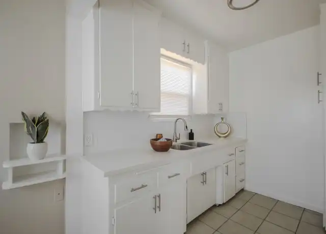Property at 2823 E 7th St Unit 9, Long Beach, CA, 90804, 1 bed, 1 bath, [object Object]