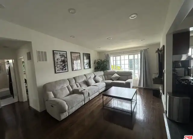 Property at 4035 Inglewood Blvd Unit 4, Los Angeles, CA, 90066, 2 beds, 1 bath, [object Object]