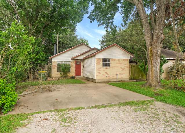 Photo of 2107 N Austin Ave, Pearland, TX 77581