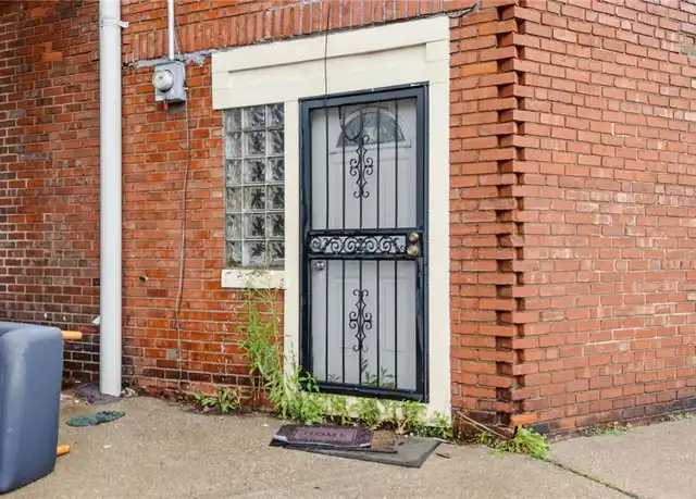 Property at 15300 Waterloo Rd, Cleveland, OH, 44110, 1 bed, 1 bath, [object Object]