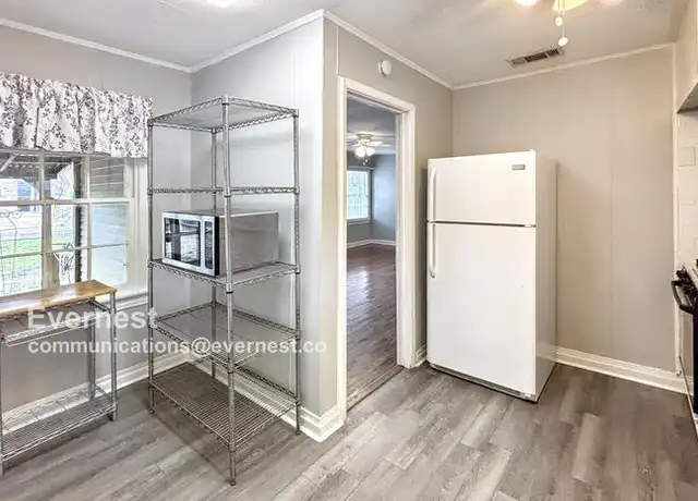 Property at 208 Florence Dr, Austin, TX, 78753, 2 beds, 1 bath, [object Object]