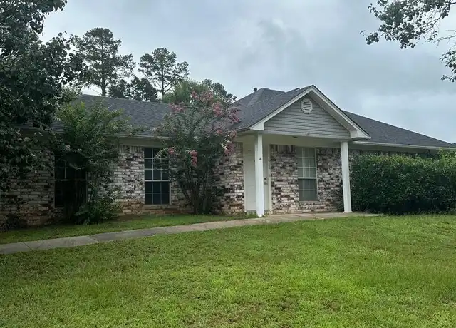 Property at 1616 Overview Dr, Benton, AR, 72015, 3 beds, 2 baths, [object Object]