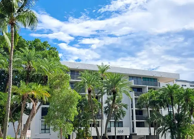 Property at 100 Ocean Lane Dr #403, Key Biscayne, FL, 33149, 1 bed, 1.5 baths, [object Object]