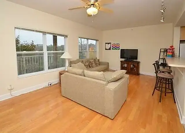 Photo of 2700 University Ct, Cincinnati, OH 45219