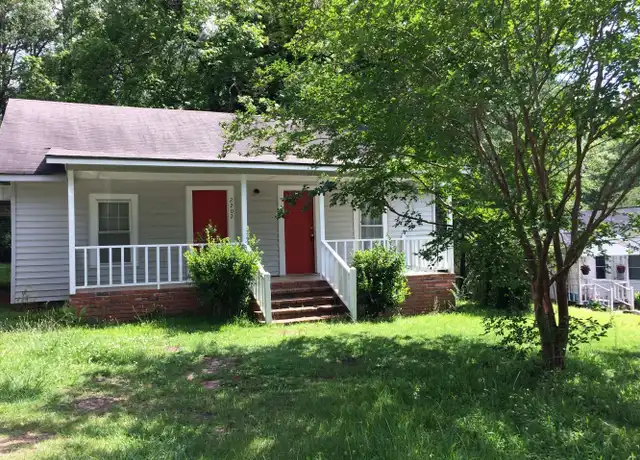 Property at 2202 40th St, Valley, AL, 36854, 2 beds, 1 bath, [object Object]