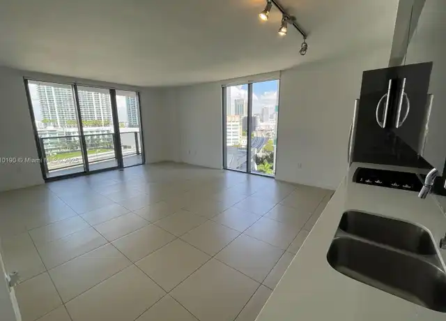 Property at 31 SE 6th St #1402, Miami, FL, 33131, 2 beds, 2 baths, [object Object]