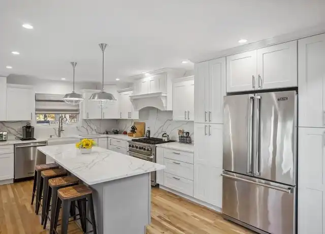 Property at 18 Park Cir, Quogue, NY, 11959, 4 beds, 2.5 baths, [object Object]