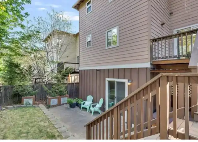 Property at 239 Mt Rainier Loop, Hood River, OR, 97031, 3 beds, 4 baths, [object Object]