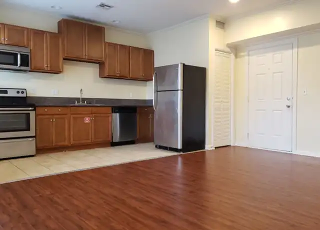 Property at 910 NW 13th St Unit 8, Oklahoma City, OK, 73106, 1 bed, 1 bath, [object Object]