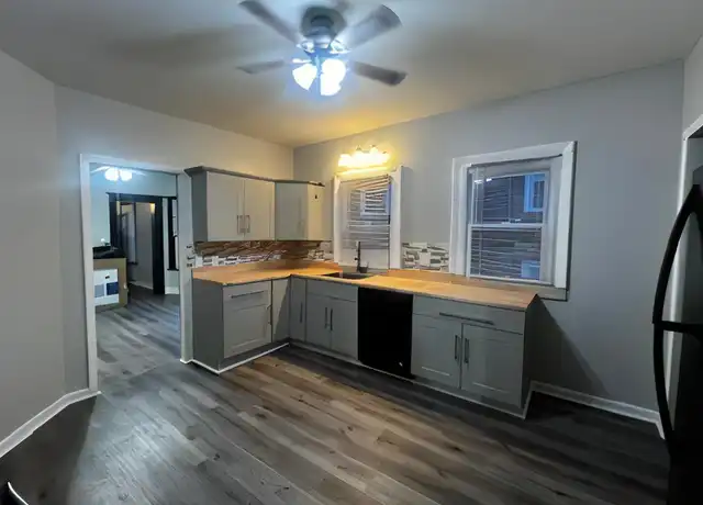 Property at 351 Willow St Unit 1, Waterbury, CT, 06710, 3 beds, 1 bath, [object Object]