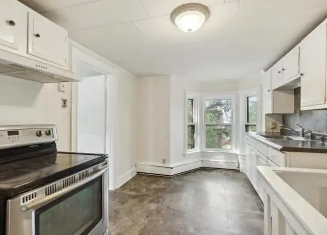 Property at 113 King St, Pottstown, PA, 19464, 1 bed, 1 bath, [object Object]