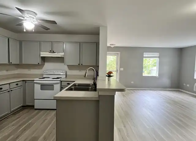 Property at 815 Silverstone Dr, Carpentersville, IL, 60110, 2 beds, 2 baths, [object Object]