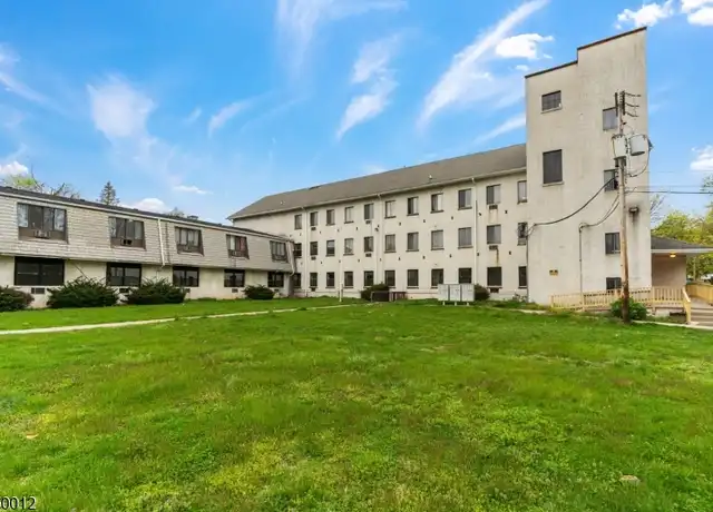 Property at 7 Railroad Ave Unit A204, Washington, NJ, 07882, 2 beds, 1 bath, [object Object]