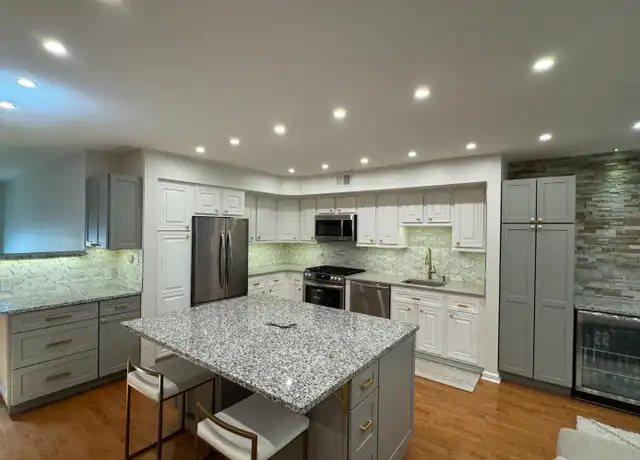 Property at 16 Linbrook Dr, South Amboy, NJ, 08879, 3 beds, 2.5 baths, [object Object]