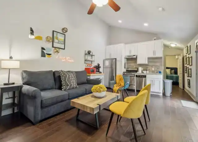 Property at 1139 1/2 Poquito St #3, Austin, TX, 78702, 2 beds, 1.5 baths, [object Object]