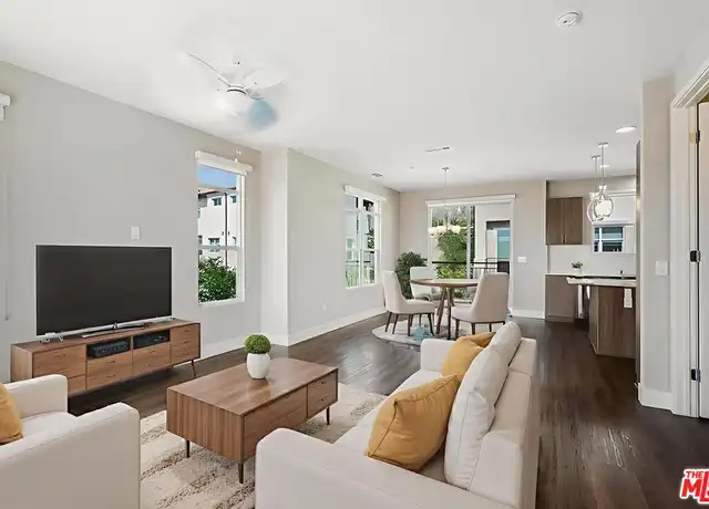Property at 4448 Paxton Pl, Calabasas, CA, 91302, 2 beds, 2 baths, [object Object]