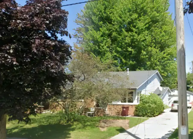 Property at 1203 S 35th St Unit 1201 1201, Manitowoc, WI, 54220, 3 beds, 2 baths, [object Object]