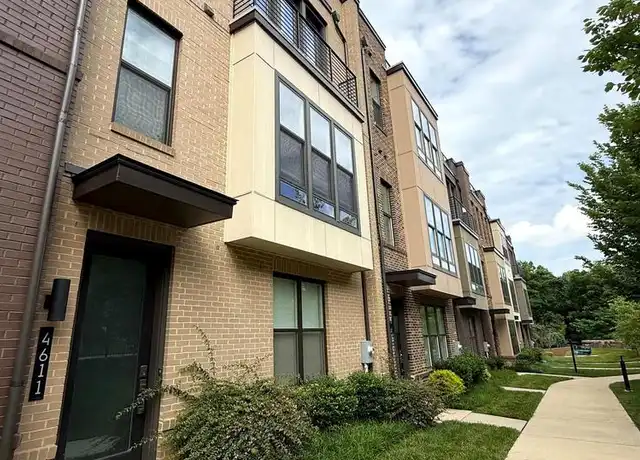 Property at 4611 Quinns Mill Way, Chantilly, VA, 20151, 4 beds, 3.5 baths, [object Object]