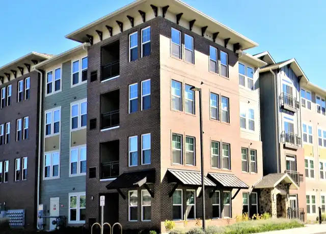 Property at 670 E Algonquin Rd #4408, Schaumburg, IL, 60173, 2 beds, 2 baths, [object Object]