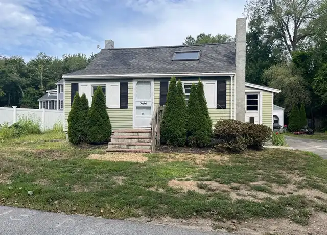 Property at 13 Prospect St, Rowley, MA, 01969, 2 beds, 1 bath, [object Object]