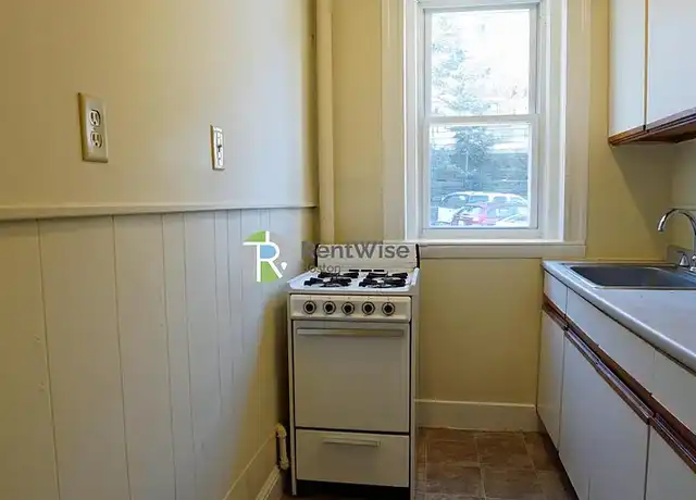Property at 217- 221 Kelton St - 217 Kelton St, Allston, MA, 02134, 0-1 beds, 1 bath, [object Object]