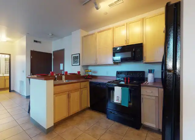 Property at Telluride Apartments - 278 E Court St, Iowa City, IA, 52240, 1 bed, 1 bath, [object Object]