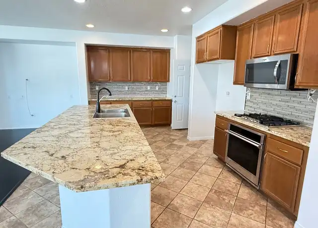 Property at 9093 Seal Beach Dr, Hesperia, CA, 92344, 6 beds, 3.5 baths, [object Object]