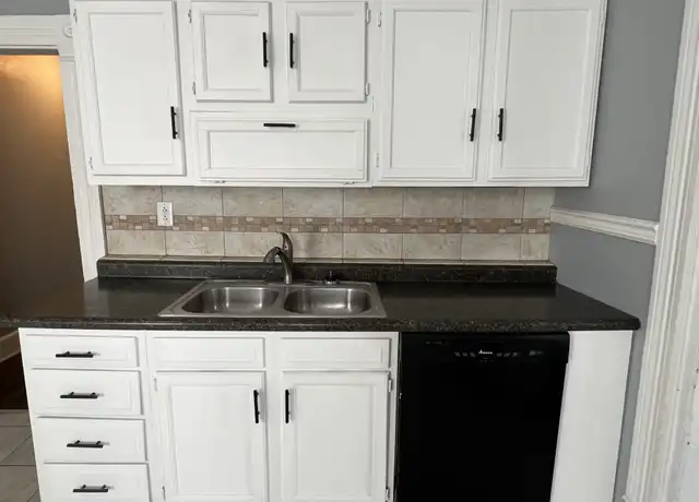 Property at 445 Parkway Ave, Indianapolis, IN, 46225, 2 beds, 2 baths, [object Object]