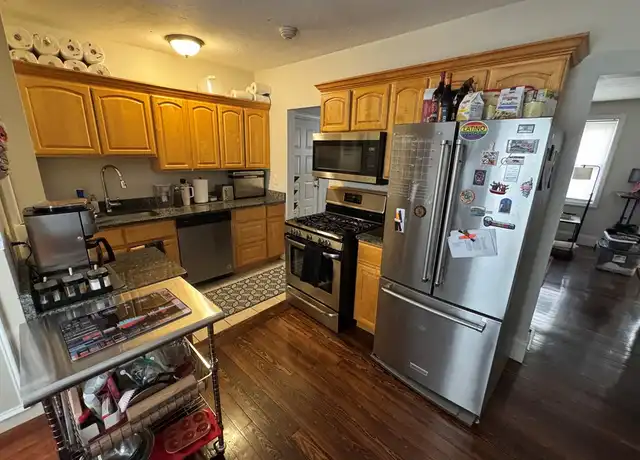 Property at 132 Gesler St Unit 1, Providence, RI, 02909, 2 beds, 1 bath, [object Object]