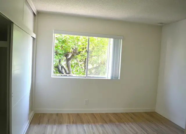 Photo of 1100 W Huntington Dr, Arcadia, CA 91007