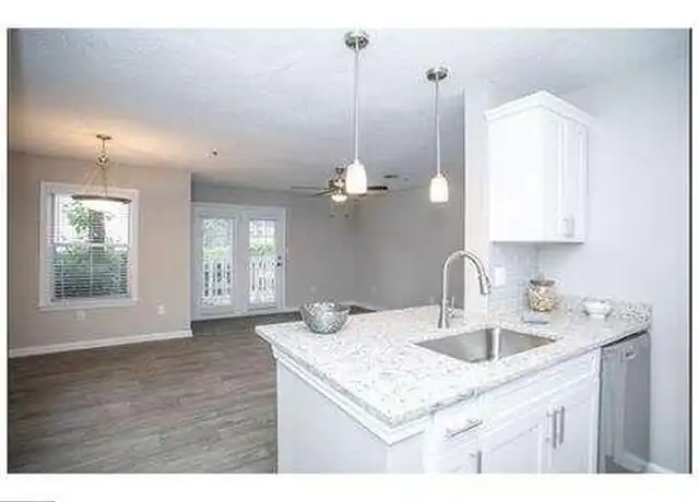 Property at 100 Dunwoody Gables Dr Unit 1D-201, Dunwoody, GA, 30338, 2 beds, 2 baths, [object Object]