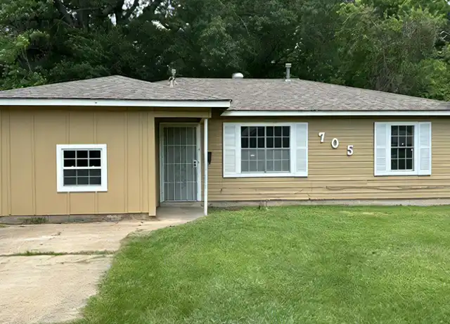 Property at 705 S 6th St, West Monroe, LA, 71292, 3 beds, 1 bath, [object Object]