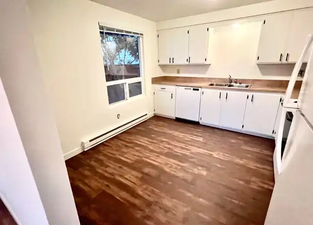 Property at 1909 Hoyt Ave Unit B, Everett, WA, 98201, 2 beds, 1 bath, [object Object]