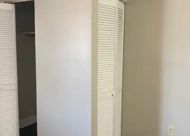 Property at 202 Sunny Ridge Cir, Dickson, TN, 37055, 1 bed, 1 bath, [object Object]