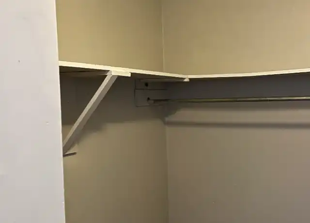 Property at 4 Sunny Ridge Cir, Dickson, TN, 37055, 1 bed, 1 bath, [object Object]