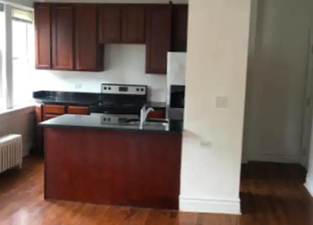 Property at 3434 W McLean Ave Unit 3F, Chicago, IL, 60647, 2 beds, 1 bath, [object Object]