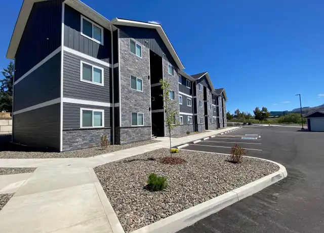 Property at 651 Dakota St Unit 751-12, Sutherlin, OR, 97479, 2 beds, 2 baths, [object Object]