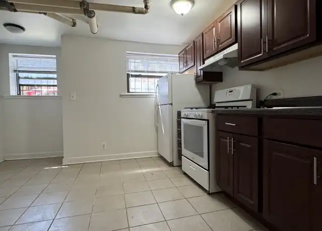 Property at 1226 W Gunnison St Unit G, Chicago, IL, 60640, 1 bed, 1 bath, [object Object]