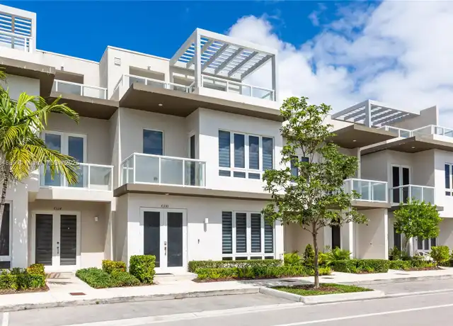 Property at 6330 NW 104th Path #6330, Medley, FL, 33178, 3 beds, 3.5 baths, [object Object]