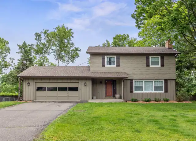 Property at 15605 Boulder Creek Dr, Minnetonka, MN, 55345, 3 beds, 2.5 baths, [object Object]