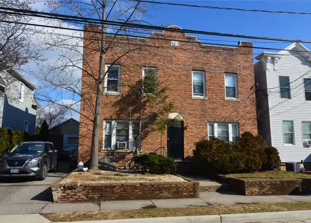 Property at 11 Herbert Ave, Port Washington, NY, 11050, 2 beds, 1 bath, [object Object]