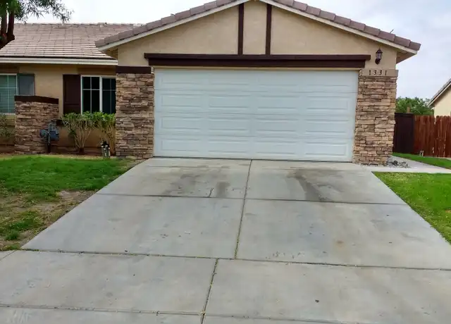 Property at 1331 Saboba Ct, Imperial, CA, 92251, 3 beds, 2 baths, [object Object]