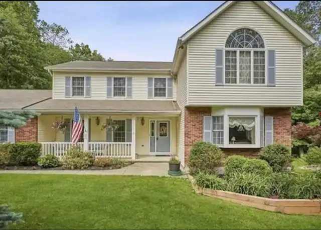 Property at 11 Genung Ct, Hopewell Junction, NY, 12533, 4 beds, 3 baths, [object Object]