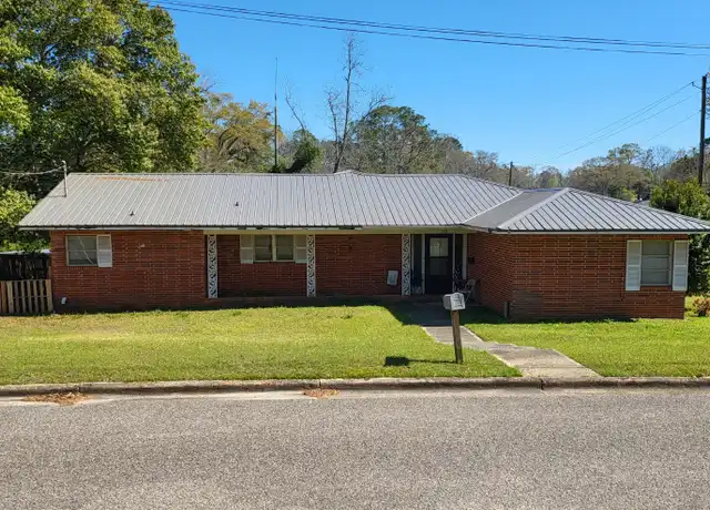 Property at 715 Goodson St, Enterprise, AL, 36330, 2 beds, 2 baths, [object Object]